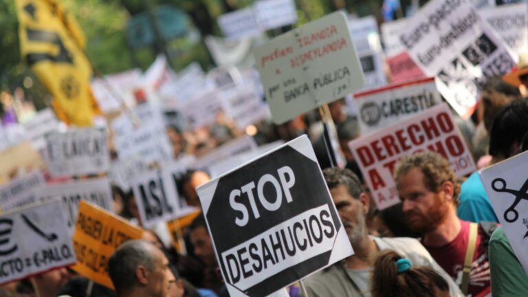 MC_Vivenda, Negocio, Fascismo_Web